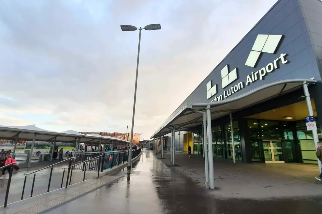 Luton Airport Transfers Littlehampton